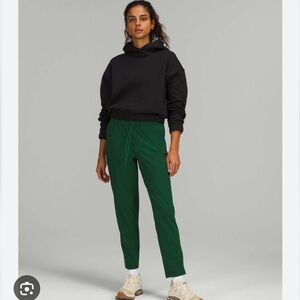 Lululemon Stretch High Rise 7/8 Length Pant 25" in Everglade Green